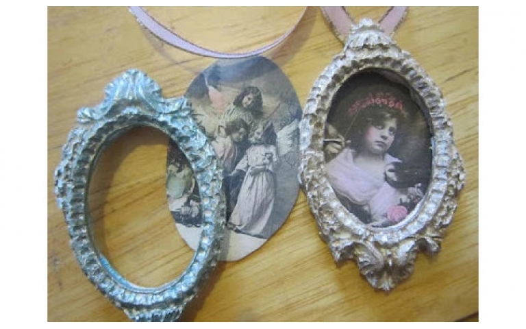 Li-Qua-Che ~ Mini Christmas Ornaments - Shiny Little Angels Designed by Trisha Neal